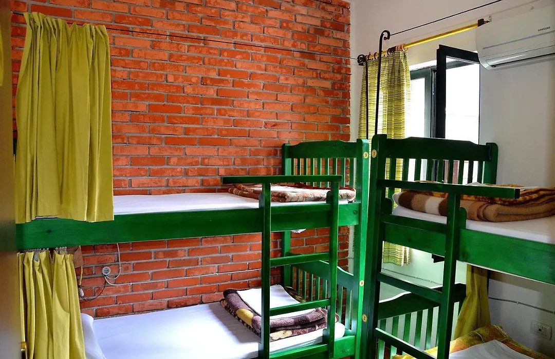 Trip'n'Hostel-1